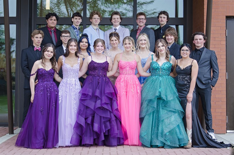 Kinstino_Grad_Class_2025